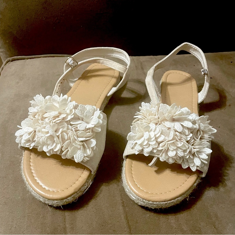 Women’s Sandals, size 10